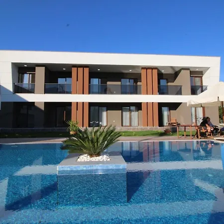 Apartment Mandalina *
