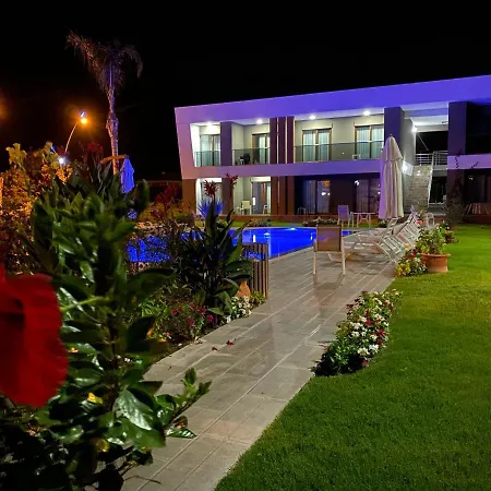 Apartment Mandalina *